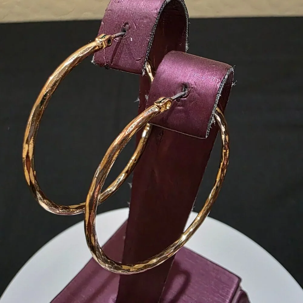 Rose Gold Pink Tone Twist Diamond Cut 1.5